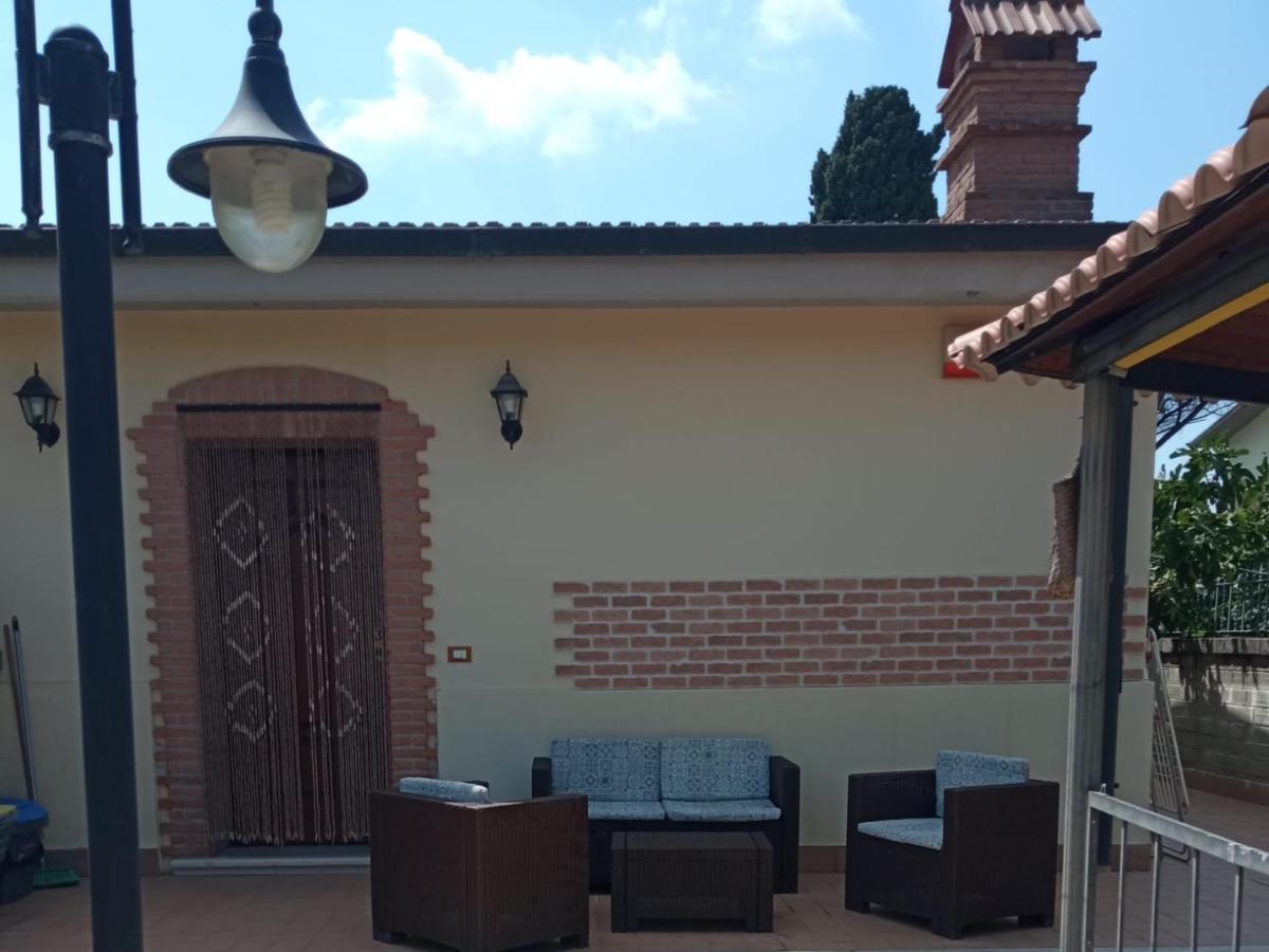 Apartment Roma Tor Vergata con Giardino Habitación foto